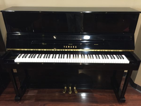 Yamaha – Model T118 – 47″ Upright Piano – polished ebony (SOLD)