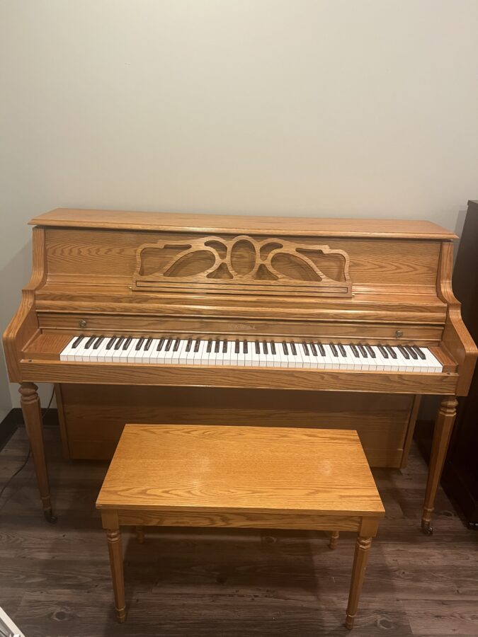 kawai oak 43 inch console piano front view 1