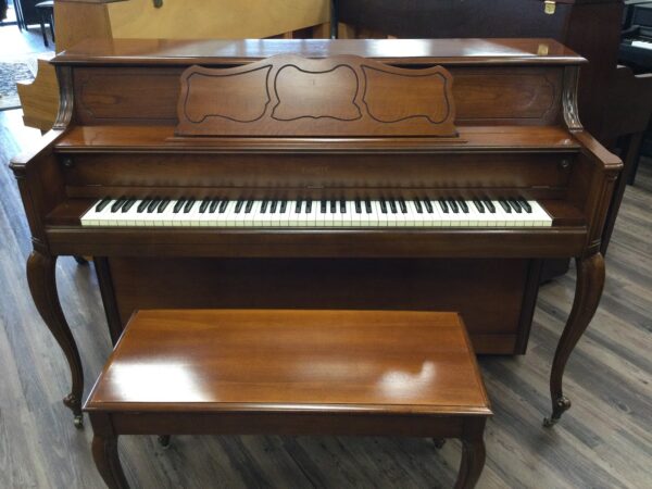 Everett – 41” Console Piano, #285305