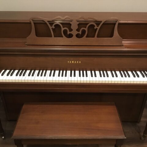 Yamaha M2F walnut piano