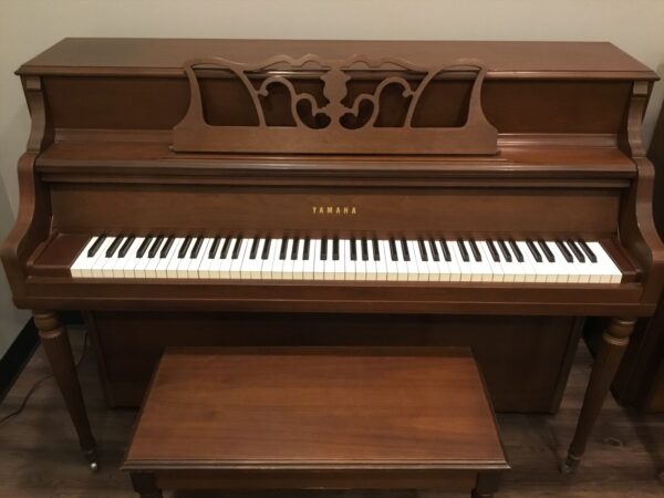 Yamaha 42″ M2F Console Piano