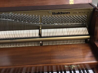 Baldwin2060M inside view hammers and strings