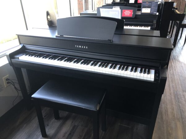 Yamaha Clavinova – Model CLP-735- Matte Black