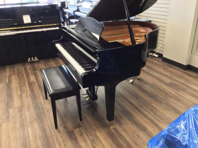 YamahGB1K-PE right side view with top up and bench