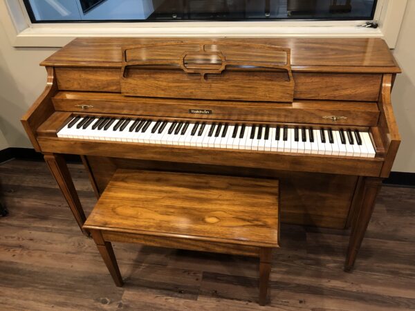Baldwin– Model 1024- Pecan- 36″ Used Upright Piano