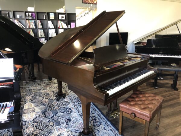 Steinway – Model M – Mahogany – 5’7″ Used Grand Piano