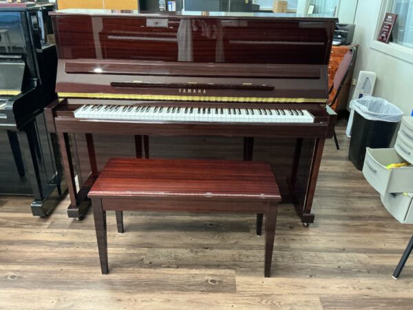 Yamaha – Model T118 polished mahogany – 47” Upright Piano