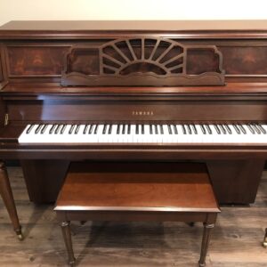 The front view of the Yamaha_P600S_288202 with matching bench.