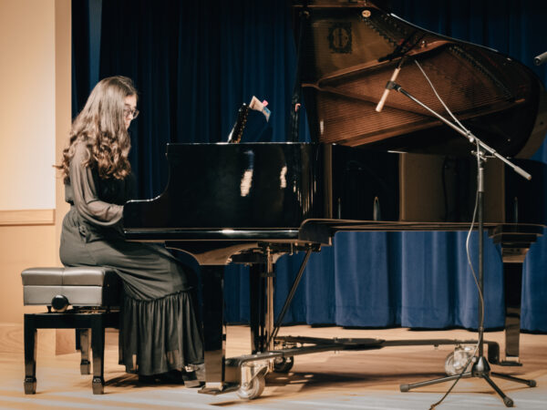 How to Prepare for a Recital (Without the Stress)