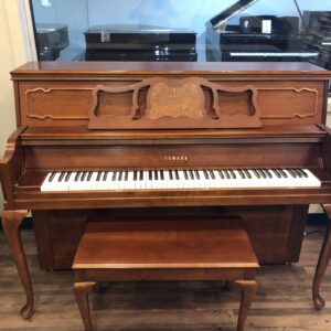 The front image of the Yamaha_P600QA_Cherry_282879 with matching bench.